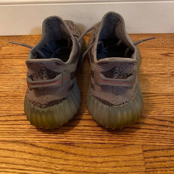 I don’t wear these shoes anymore and I need space - Picture 4 of 6